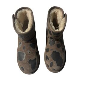 UGG Classic Mini Appaloosa Boots – Brown Printed Suede – Girls 6 / Women’s 6